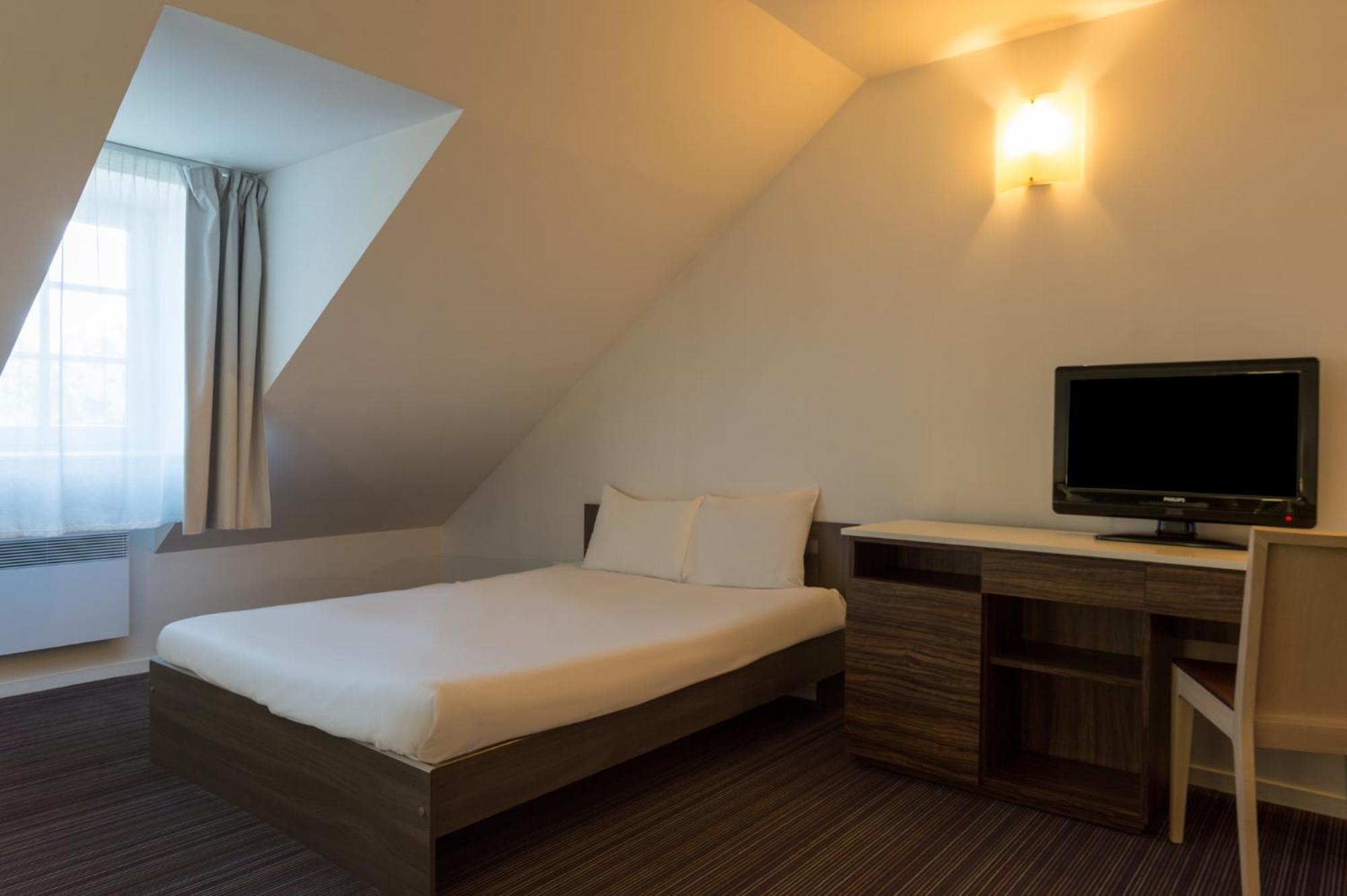 The Originals City, Hotel Le Coeur D'Or, Sedan Est Douzy Luaran gambar